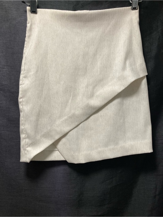 Dynamite Dresses & Skirts - Dynamite Cream Asymmetrical Wrap Mini Skirt Size S